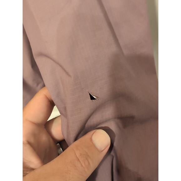 Under Armour Women's Windbreaker Hooded Jacket Mauve Dusty Rose Mesh Lined Full - Picture 8 of 8